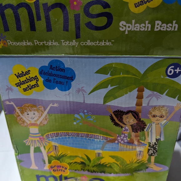 New Groovy Girl Splash Bash Pool plus one Polly pocket - Picture 3 of 7